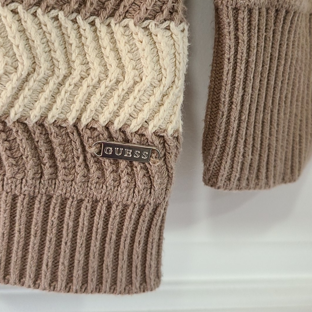 Guess Sweater - Picture 3 of 4